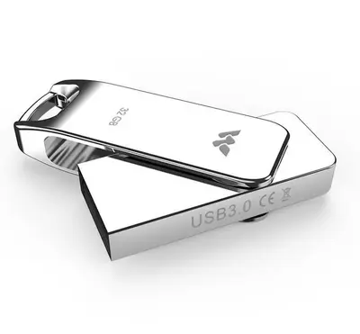 Walton Flash Drive - WU3032P026 (32 GB)